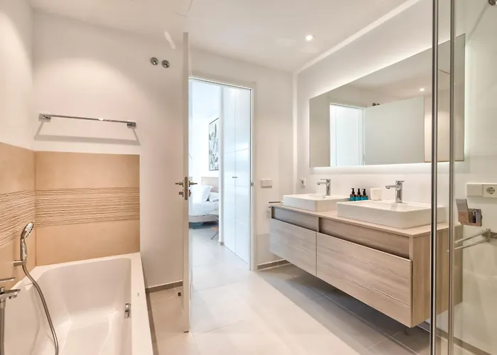 Jardines - Adama 1 3 Vista Piscina أرونا